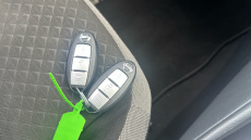 Nissan Juke 1.0 DiG-T 114 N-Connecta 5dr DCT Petrol Hatchback